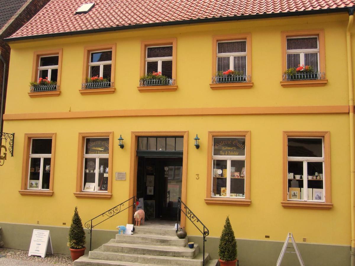 Im Kurfuerstlichen Zollamt Apartamento Tangermünde Exterior foto